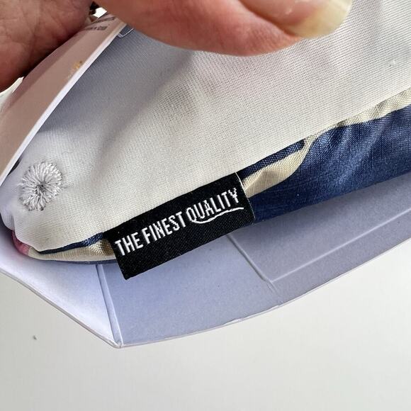 Herschel Supply Foldable Duffel Bag Multicolor 22L Capacity Ripstop Lightweight - Picture 6 of 7